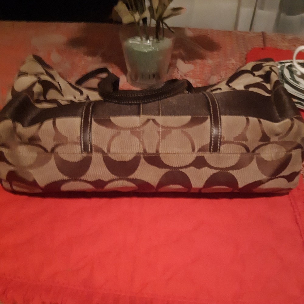 Coach Handbag - Picture 3 of 3